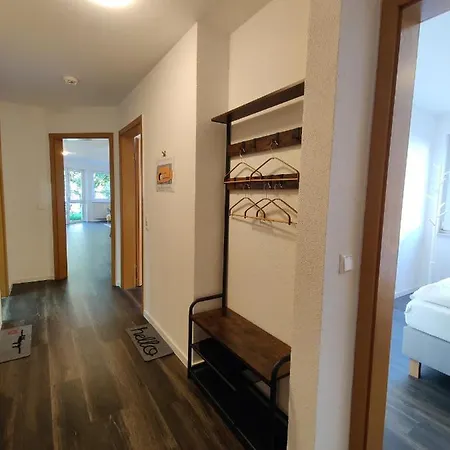 85qm, 4 Bedroom, Parking, King-bed, Wifi, Netflix