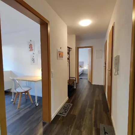 85qm, 4 Bedroom, Parking, King-bed, Wifi, Netflix *