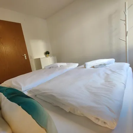 Apartment 85qm, 4 Bedroom, Parking, King-bed, Wifi, Netflix