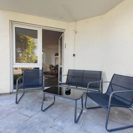 85qm, 4 Bedroom, Parking, King-bed, Wifi, Netflix 魏布林根