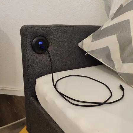 85qm, 4 Bedroom, Parking, King-bed, Wifi, Netflix * 魏布林根